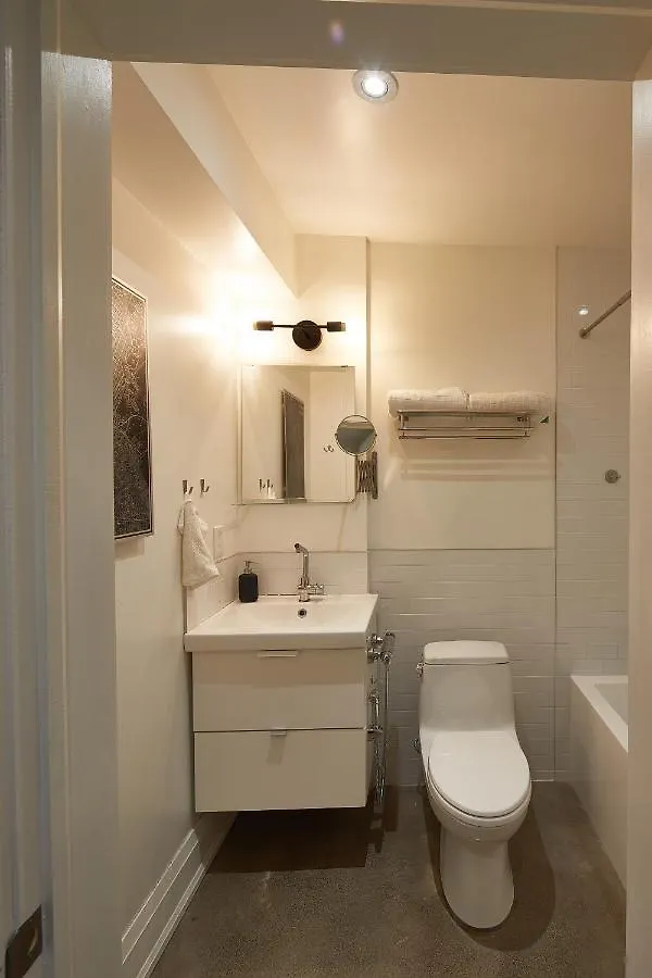 Gorgeous Gardens Highparkhomesca Toronto Apartment
